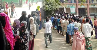 ময়মনসিংহে উৎসবমুখর পরিবেশে ভোটগ্রহণ শুরু